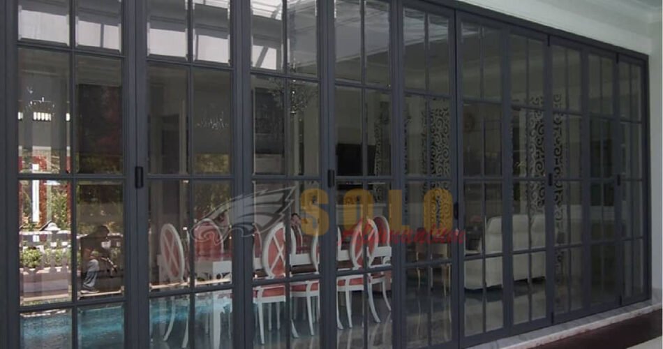 pintu lipat alumunium solo